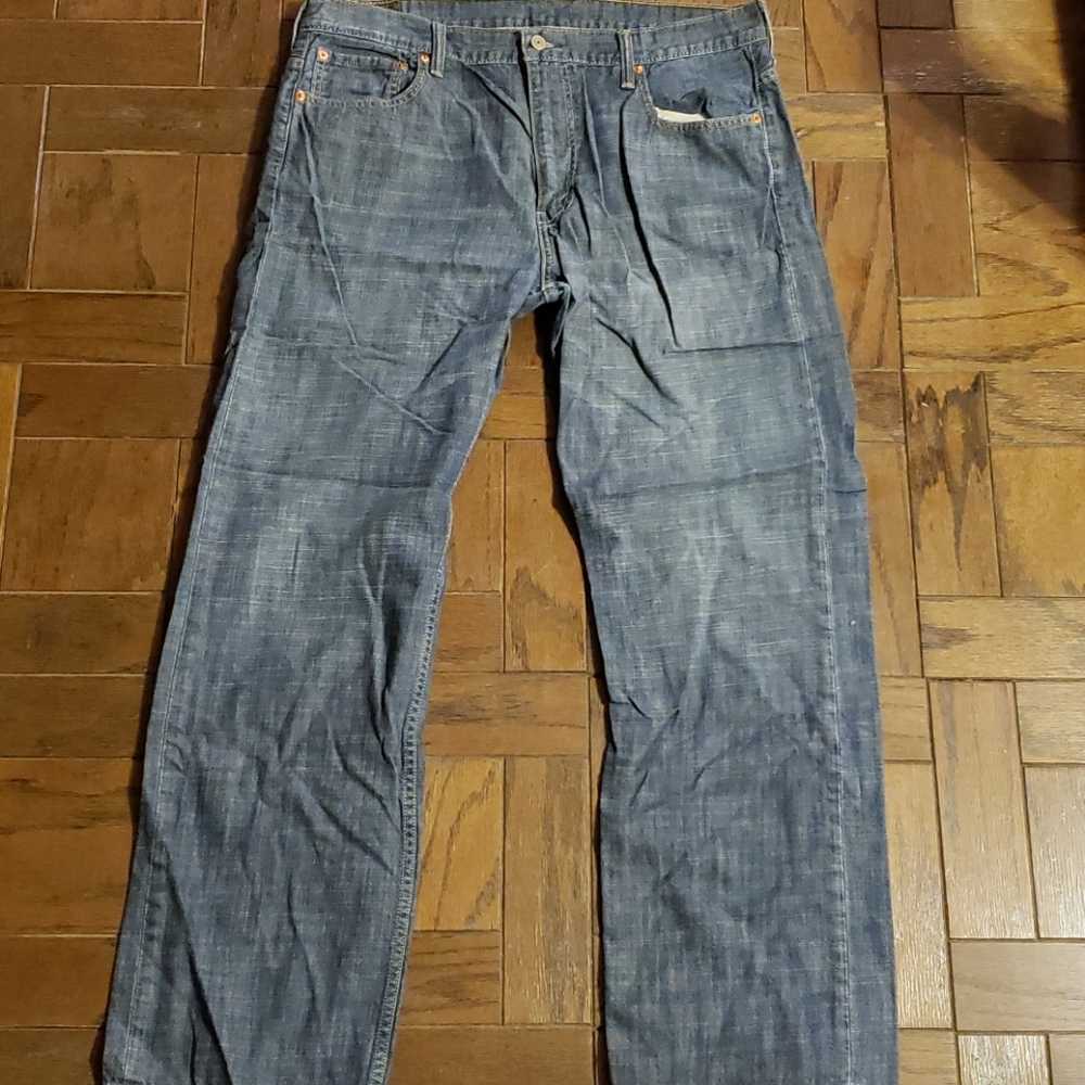 Levi jeans